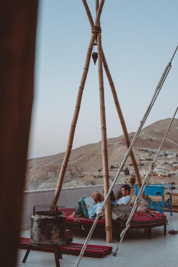 Nomads Hotel Petra วาดี มูซา ภายนอก รูปภาพ